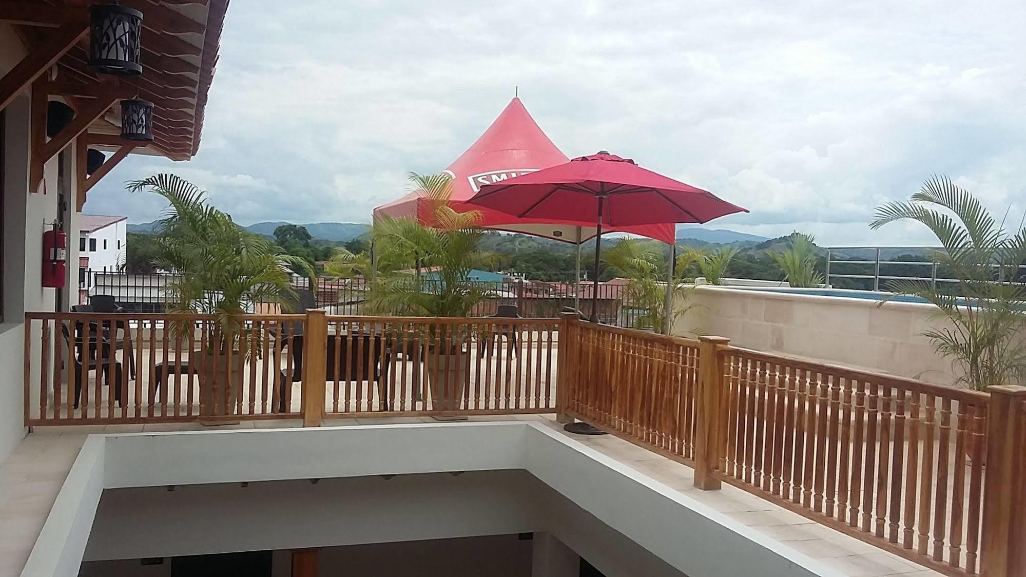 Hotel Presidente Las Tablas Buitenkant foto